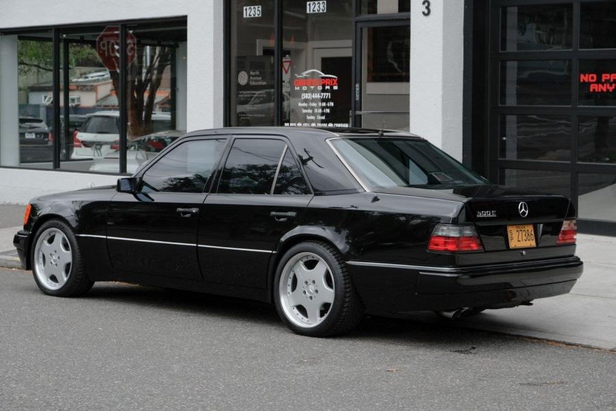  Mercedes-Benz 500 E (W124) 1992 года  (фото 24 из 69)